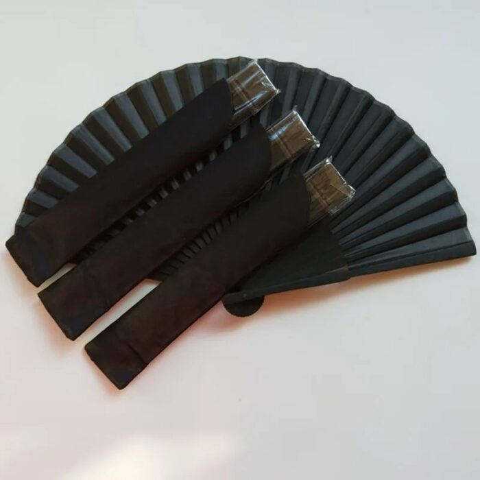 ventail-Main-Vintage-Noir-de-Sty (1)